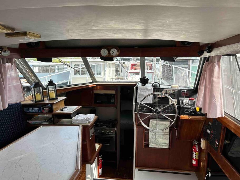 Waterfront 32' Bayliner Yacht Ξενοδοχείο Πρόβιντενς Εξωτερικό φωτογραφία