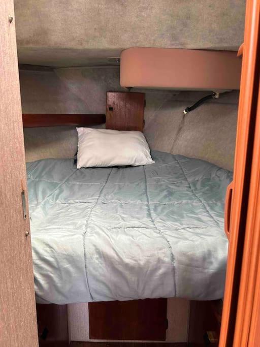 Waterfront 32' Bayliner Yacht Ξενοδοχείο Πρόβιντενς Εξωτερικό φωτογραφία
